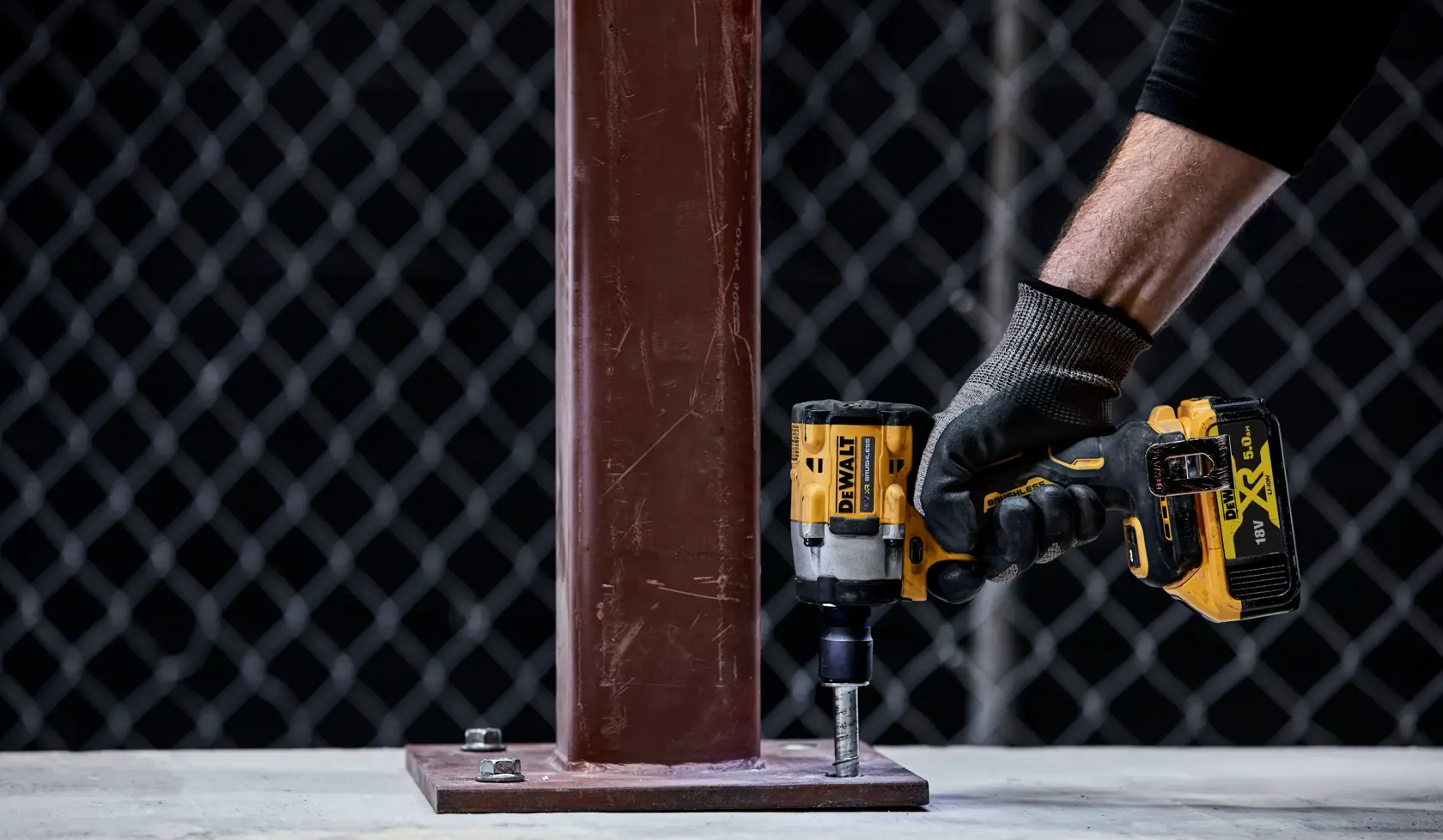 Dewalt 18V 5.0AH Çift Bataryalı  Li-Ion Şarjlı Somun Sıkma