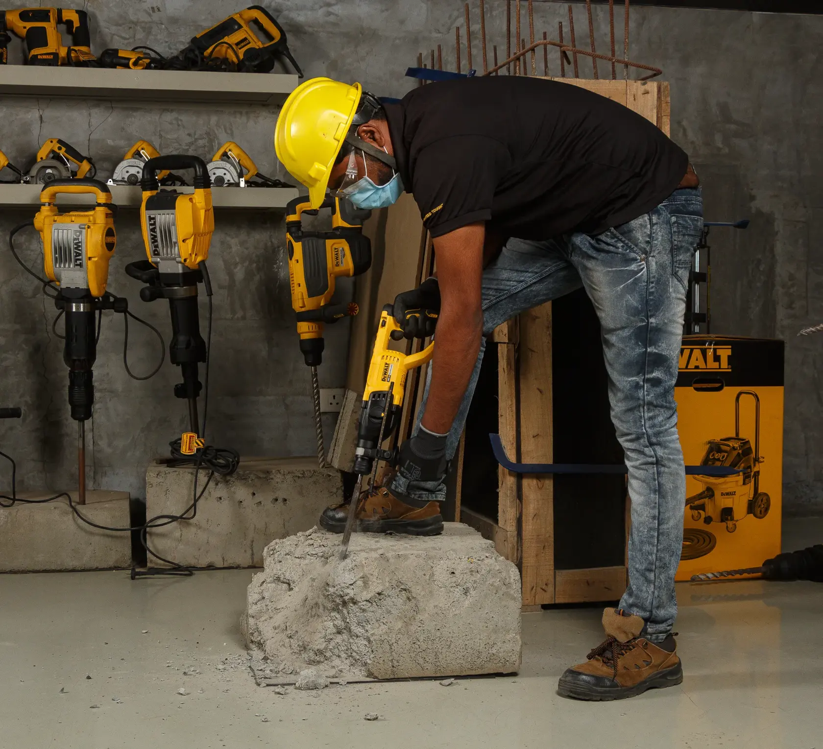 18V Kömürsüz Sds-Plus Kırıcı/Delici Pnömatik Matkap (Bataryasız)T-Stak Çanta