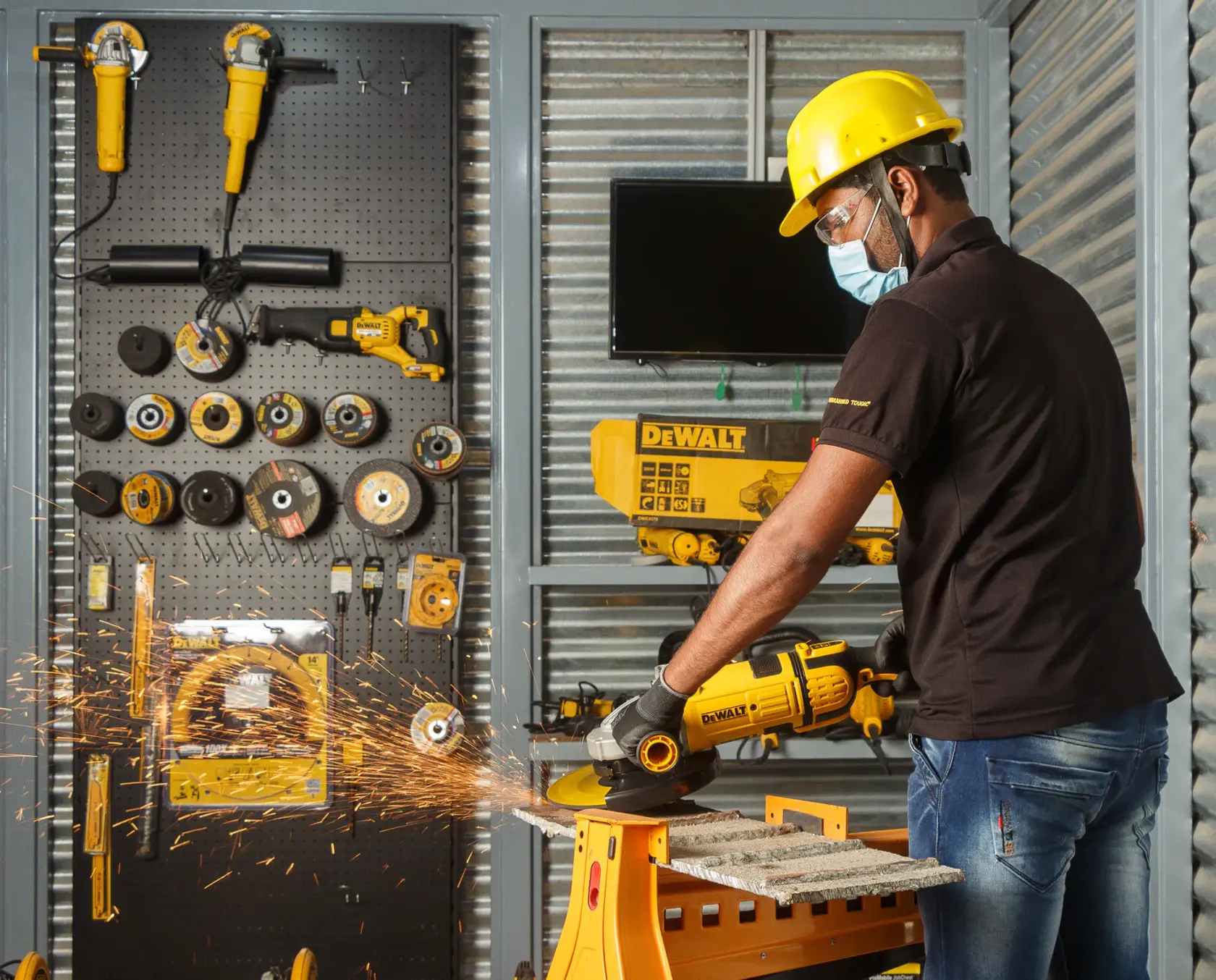 2600W 230Mm Büyük Taşlama